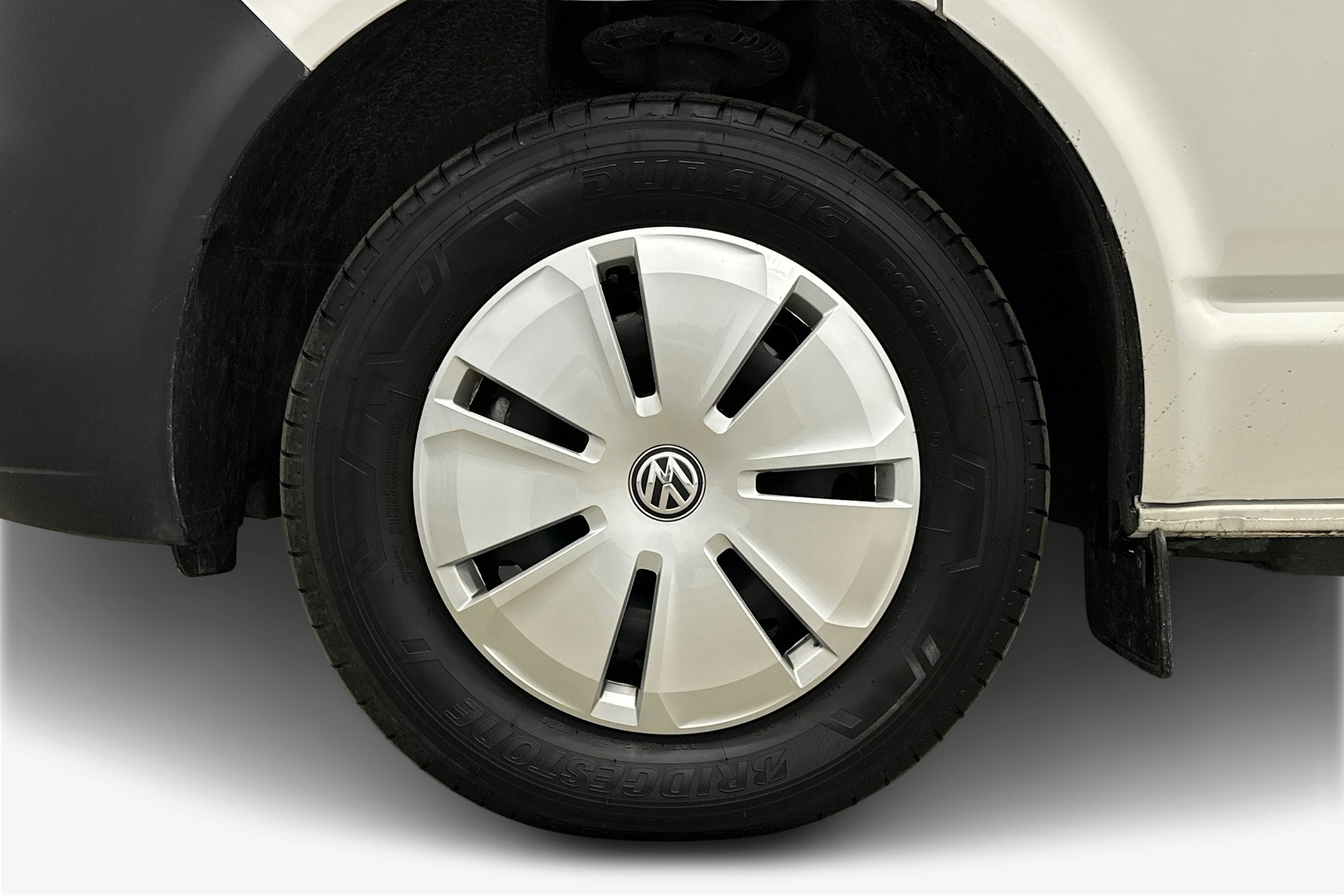 valkoinen Volkswagen Transporter 2023 kuva 8.