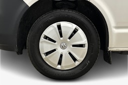 valkoinen Volkswagen Transporter 2023 kuva 8.