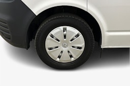 valkoinen Volkswagen Transporter 2023 kuva 9.