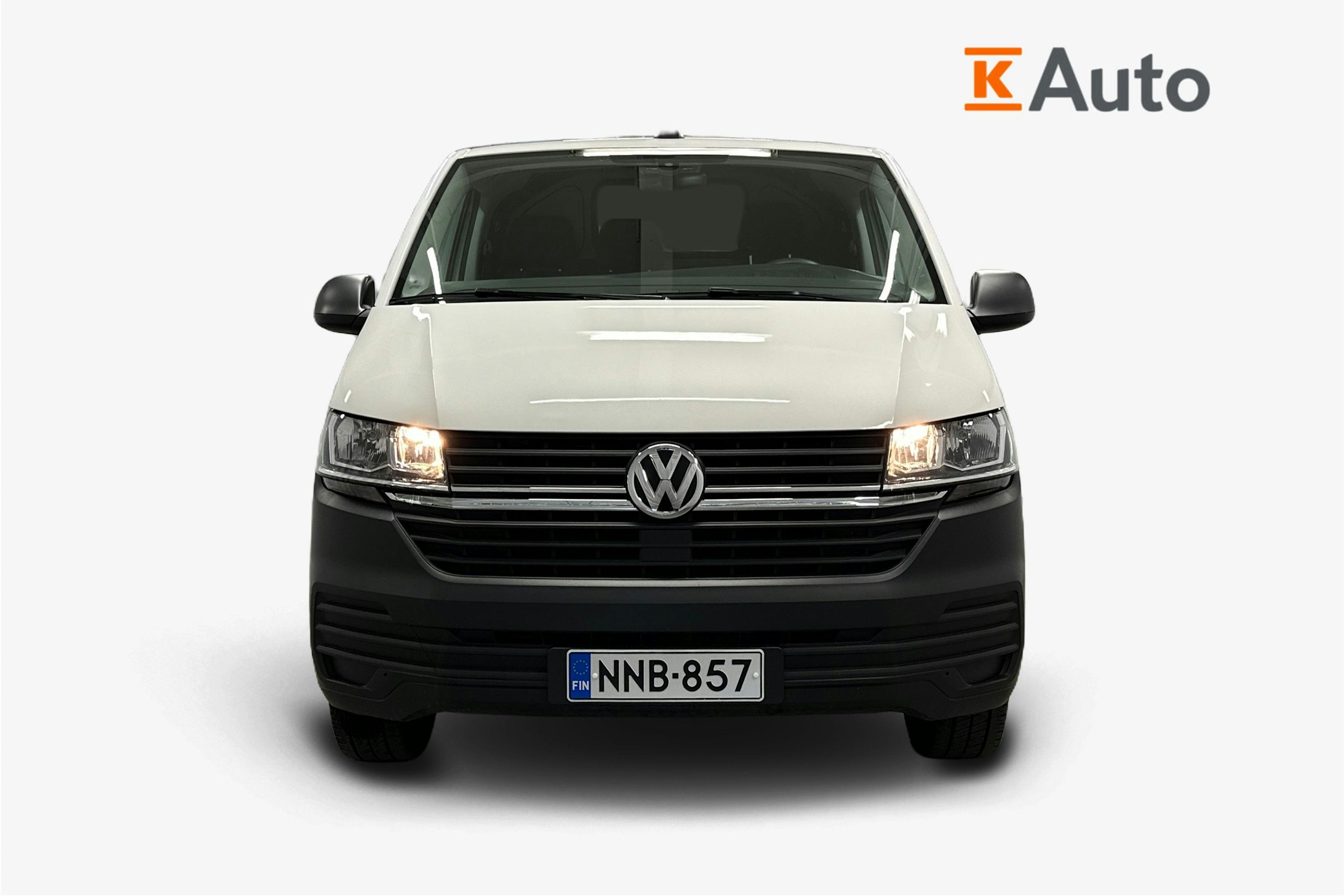valkoinen Volkswagen Transporter 2023 kuva 4.