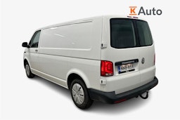 valkoinen Volkswagen Transporter 2023 kuva 2.