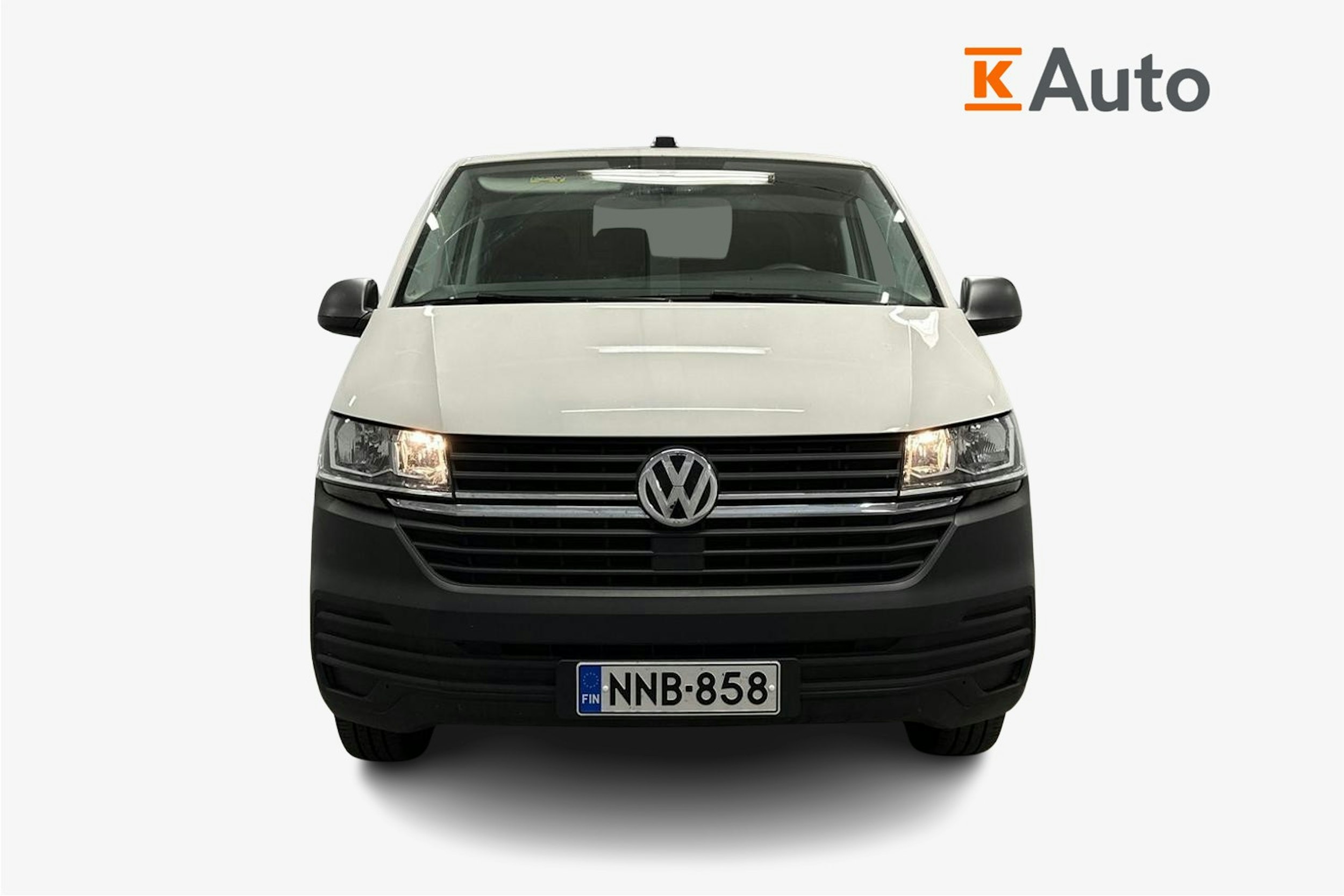 valkoinen Volkswagen Transporter 2023 kuva 3.
