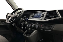 valkoinen Volkswagen Transporter 2023 kuva 6.