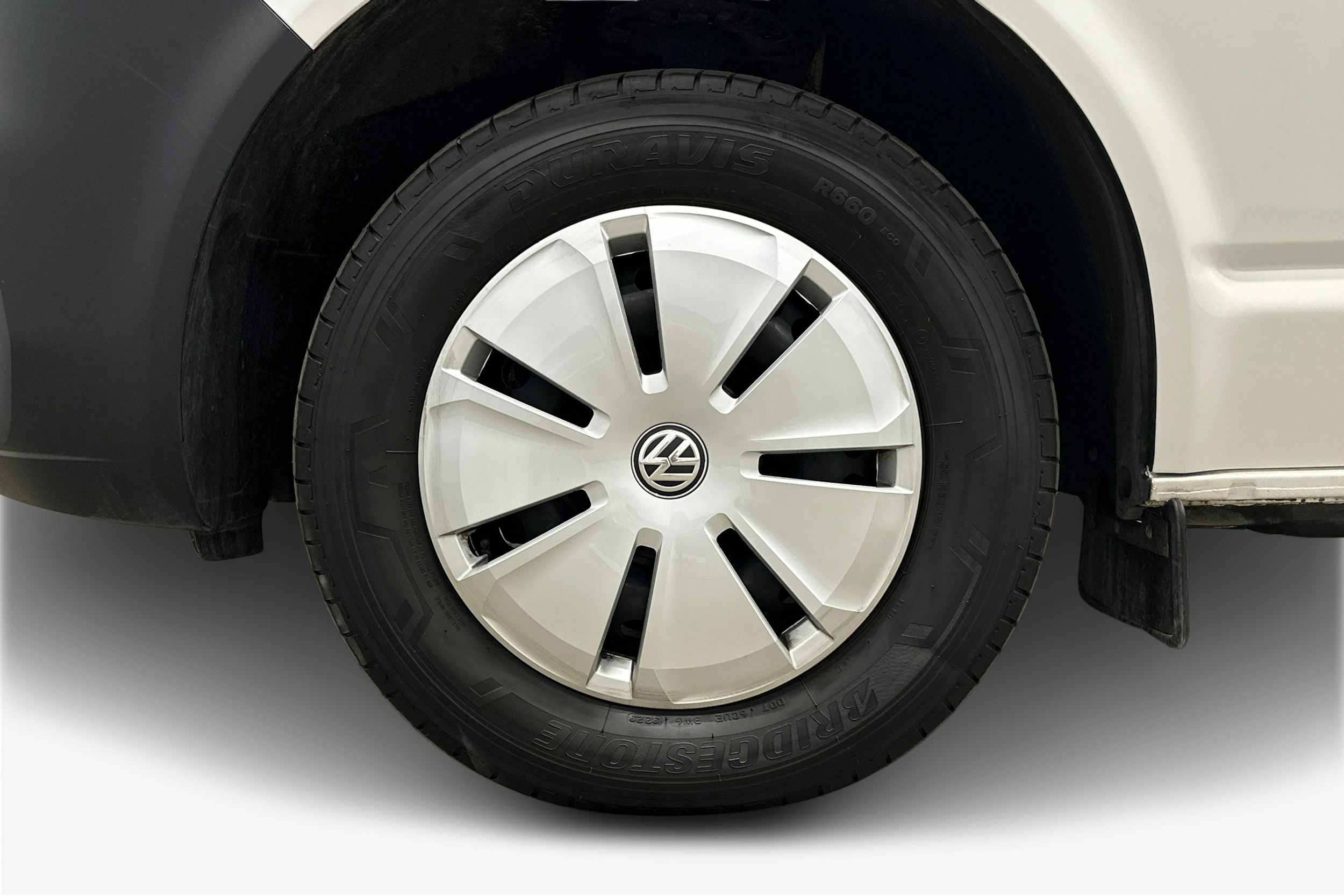 valkoinen Volkswagen Transporter 2023 kuva 8.