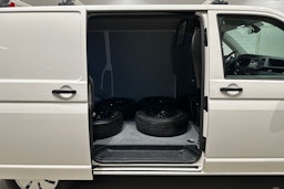 Valkoinen Volkswagen TRANSPORTER 2023 kuva 22.