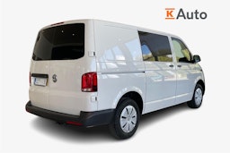 valkoinen Volkswagen Transporter 2023 kuva 2.