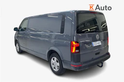 harmaa Volkswagen Transporter 2023 kuva 2.