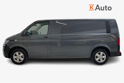 harmaa Volkswagen Transporter 2023 kuva 7.