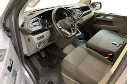 harmaa Volkswagen Transporter 2023 kuva 8.
