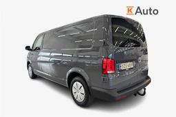 harmaa Volkswagen Transporter 2023 kuva 2.