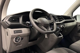 valkoinen Volkswagen Transporter 2023 kuva 6.