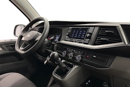 valkoinen Volkswagen Transporter 2023 kuva 7.