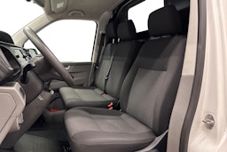valkoinen Volkswagen Transporter 2023 kuva 8.