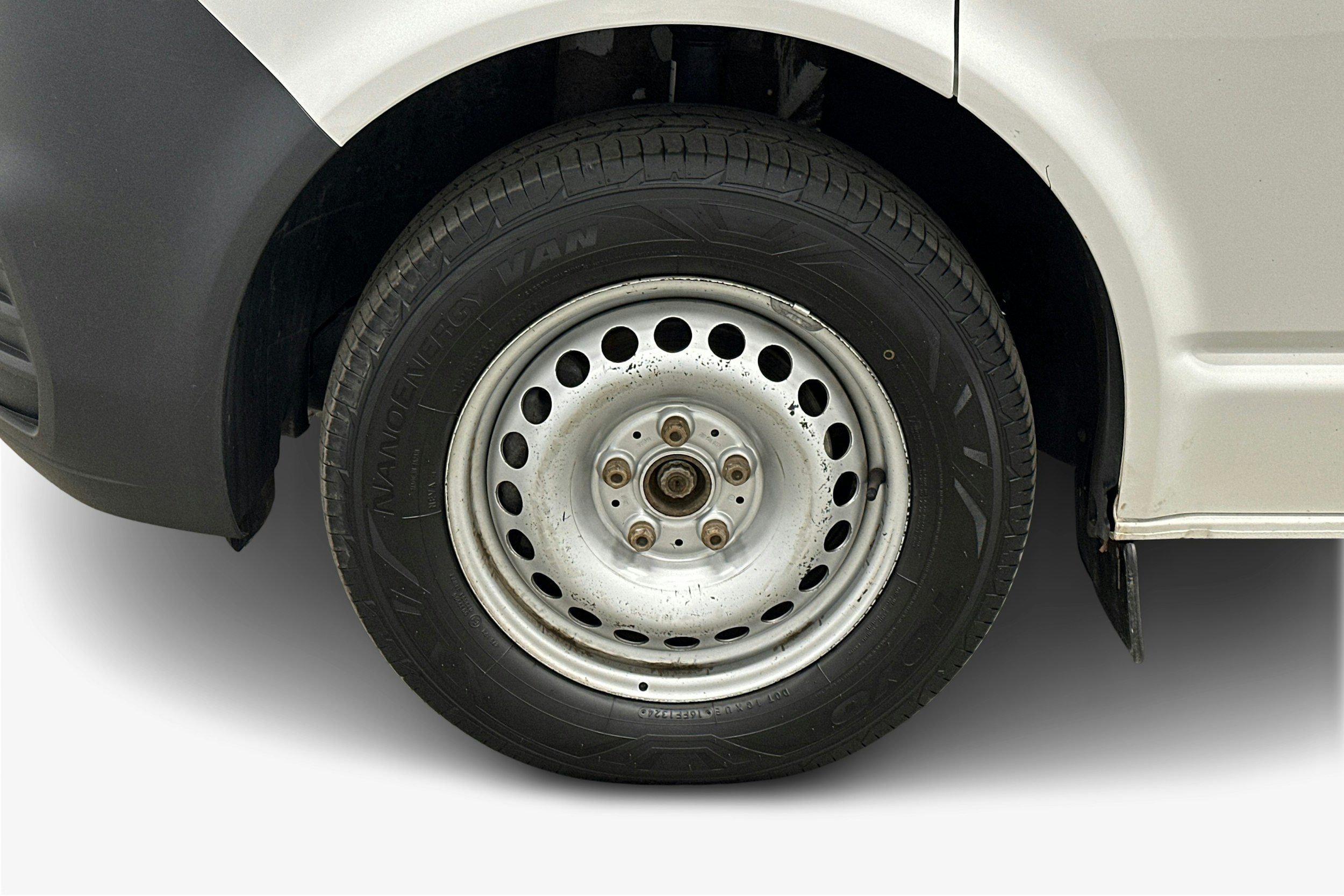 valkoinen Volkswagen Transporter 2023 kuva 9.
