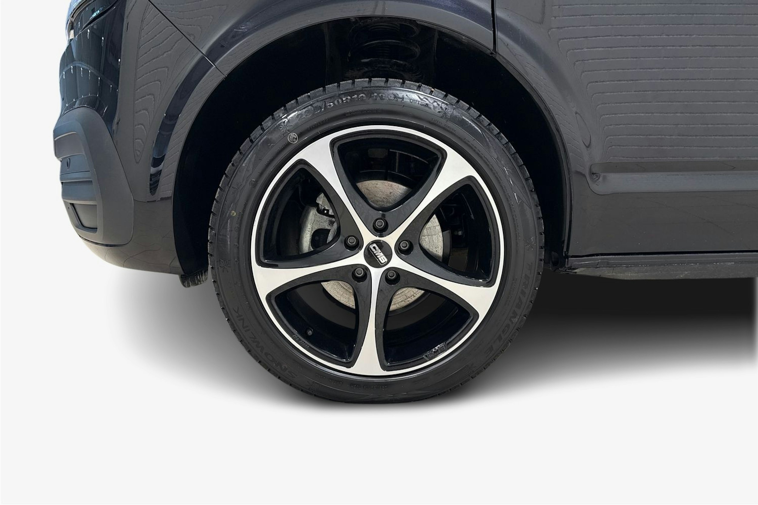 Musta Volkswagen TRANSPORTER 2023 kuva 12.