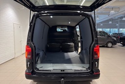 Musta Volkswagen TRANSPORTER 2023 kuva 13.