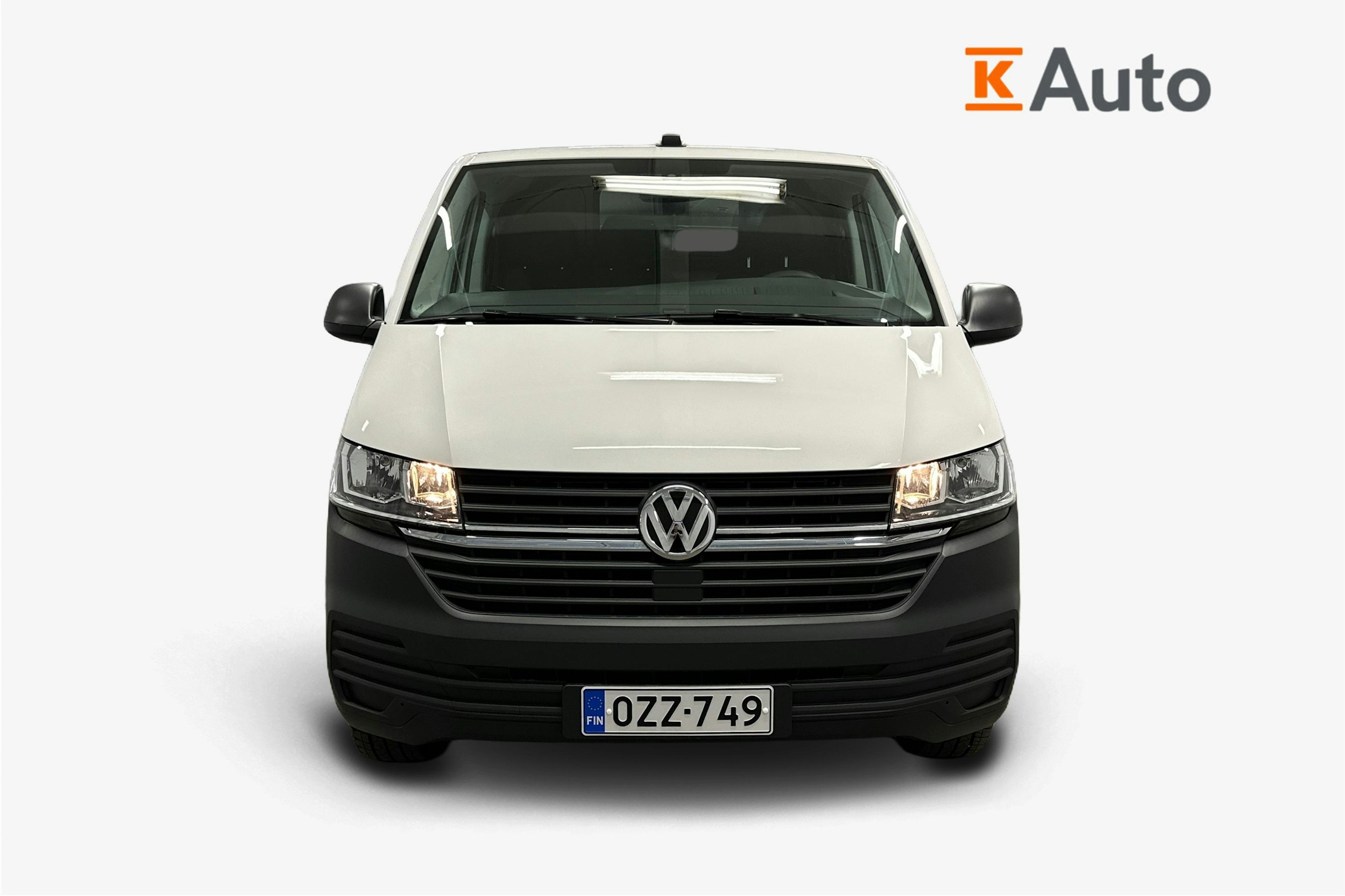 valkoinen Volkswagen Transporter 2023 kuva 4.
