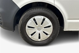 valkoinen Volkswagen Transporter 2023 kuva 9.
