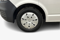 valkoinen Volkswagen Transporter 2023 kuva 12.