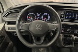 valkoinen Volkswagen Transporter 2023 kuva 17.