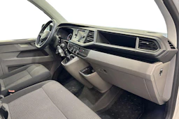 valkoinen Volkswagen Transporter 2023 kuva 7.