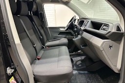 Musta Volkswagen TRANSPORTER 2023 kuva 24.