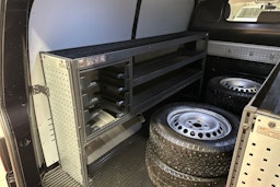 Musta Volkswagen TRANSPORTER 2023 kuva 31.