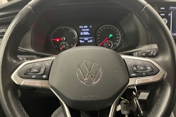 harmaa Volkswagen Transporter 2023 kuva 18.