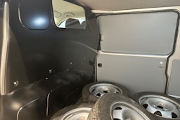 Harmaa Volkswagen TRANSPORTER 2023 kuva 20.