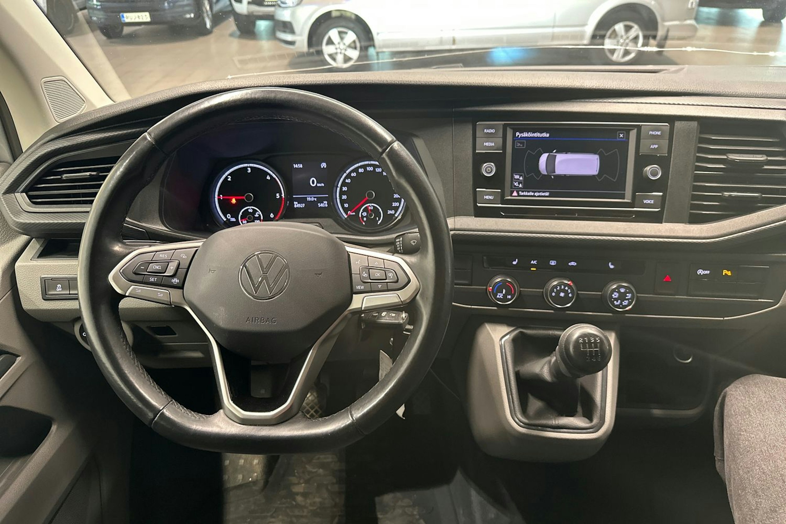 Harmaa Volkswagen TRANSPORTER 2023 kuva 23.
