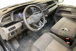 musta Volkswagen Transporter 2023 kuva 3.