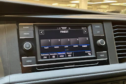 musta Volkswagen Transporter 2023 kuva 21.