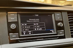 musta Volkswagen Transporter 2023 kuva 22.
