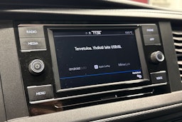 Harmaa Volkswagen TRANSPORTER 2024 kuva 18.