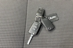 Harmaa Volkswagen TRANSPORTER 2024 kuva 25.