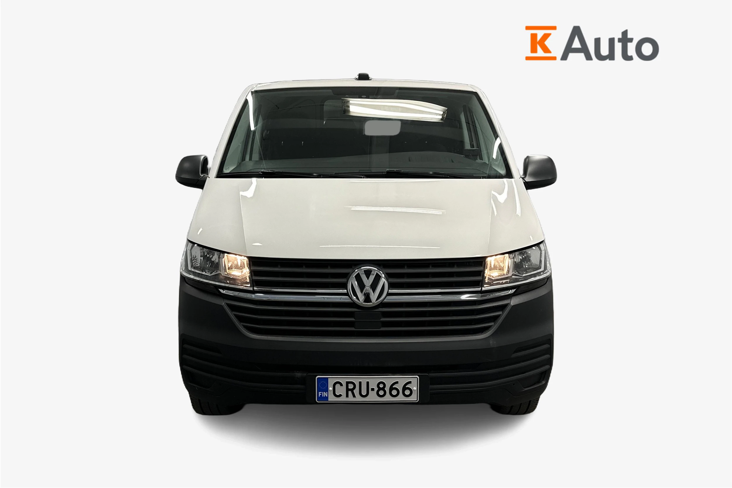 valkoinen Volkswagen Transporter 2024 kuva 4.
