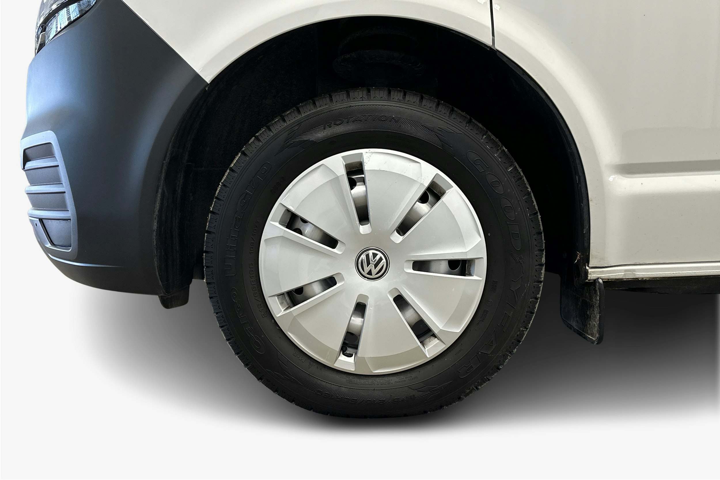 valkoinen Volkswagen Transporter 2024 kuva 11.