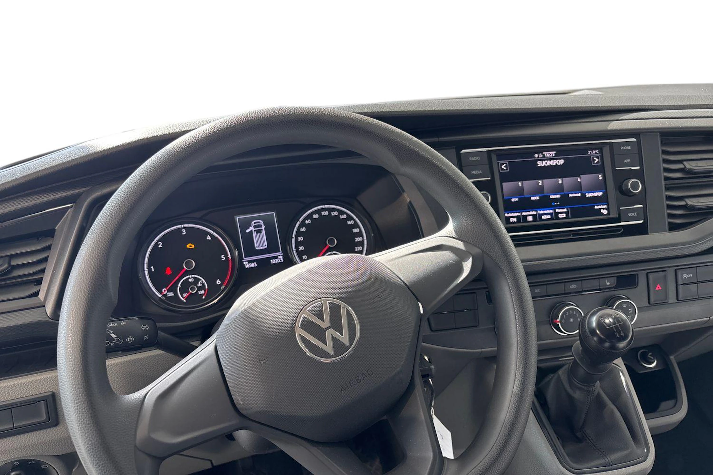 Valkoinen Volkswagen Transporter 2024 kuva 9.
