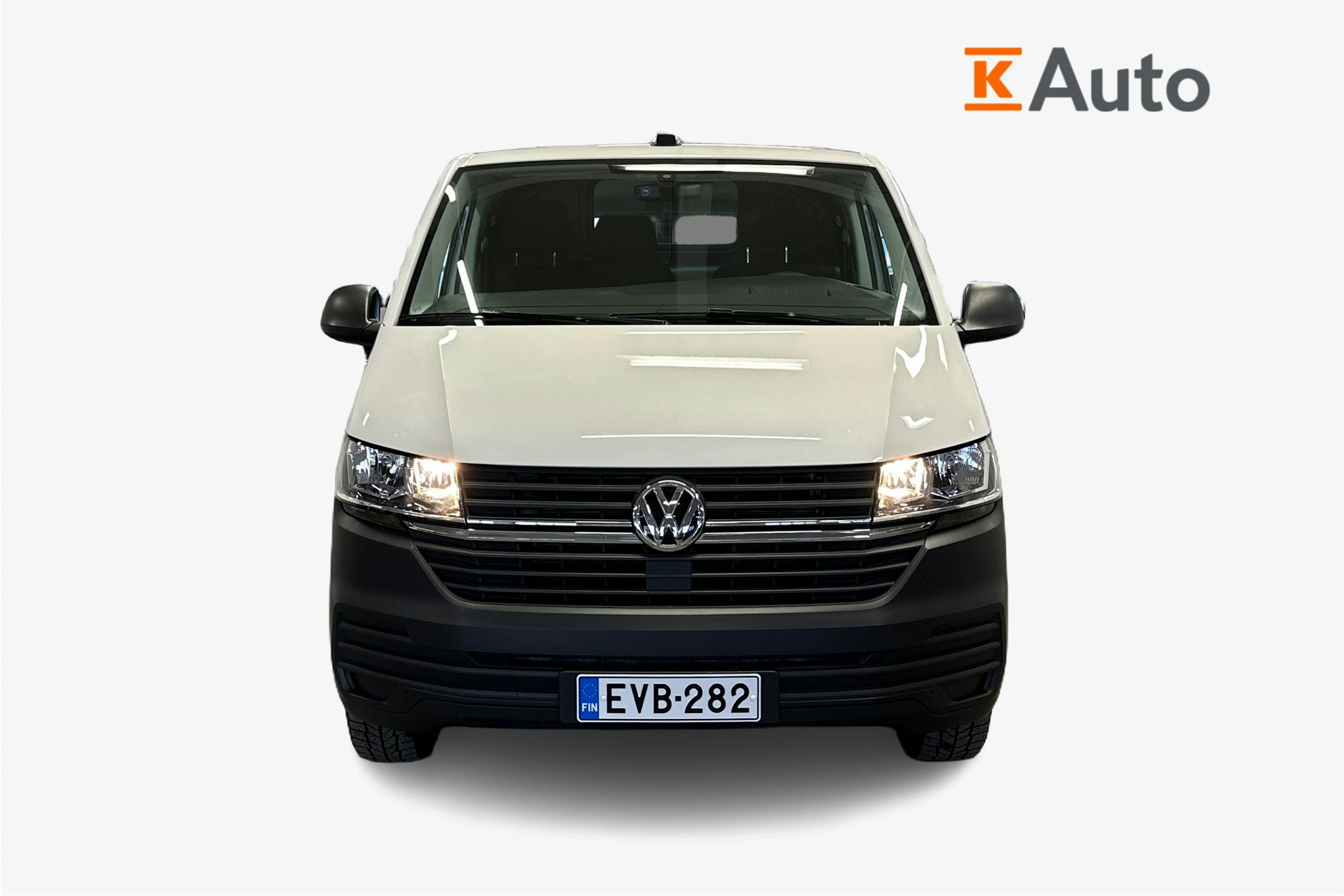 valkoinen Volkswagen Transporter 2024 kuva 5.
