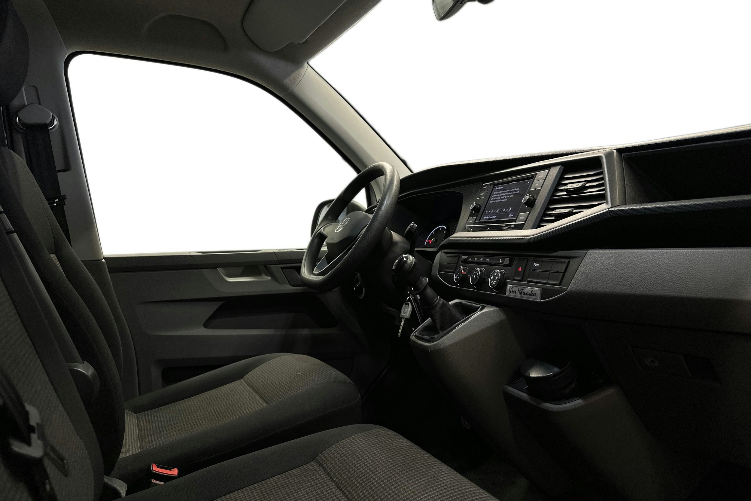 valkoinen Volkswagen Transporter 2024 kuva 9.