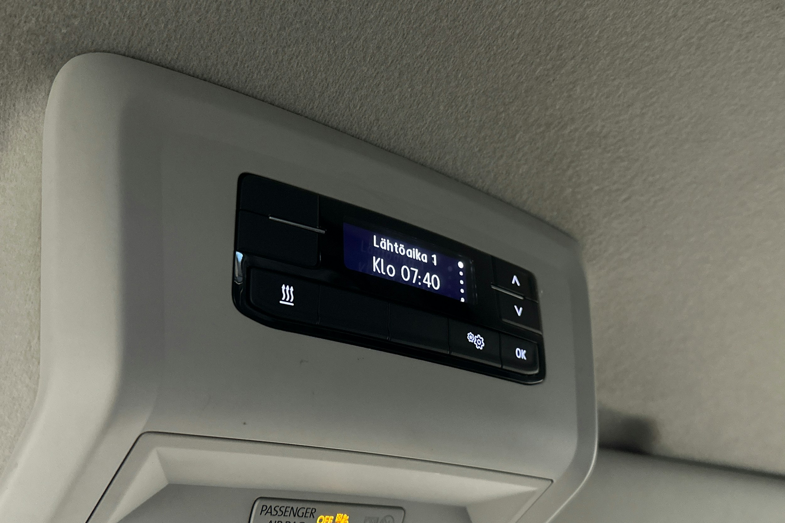 valkoinen Volkswagen Transporter 2024 kuva 17.