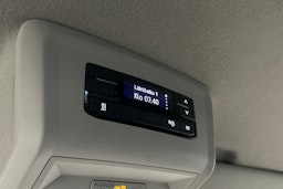 valkoinen Volkswagen Transporter 2024 kuva 17.