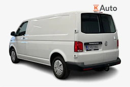 valkoinen Volkswagen Transporter 2024 kuva 2.