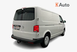valkoinen Volkswagen Transporter 2024 kuva 2.