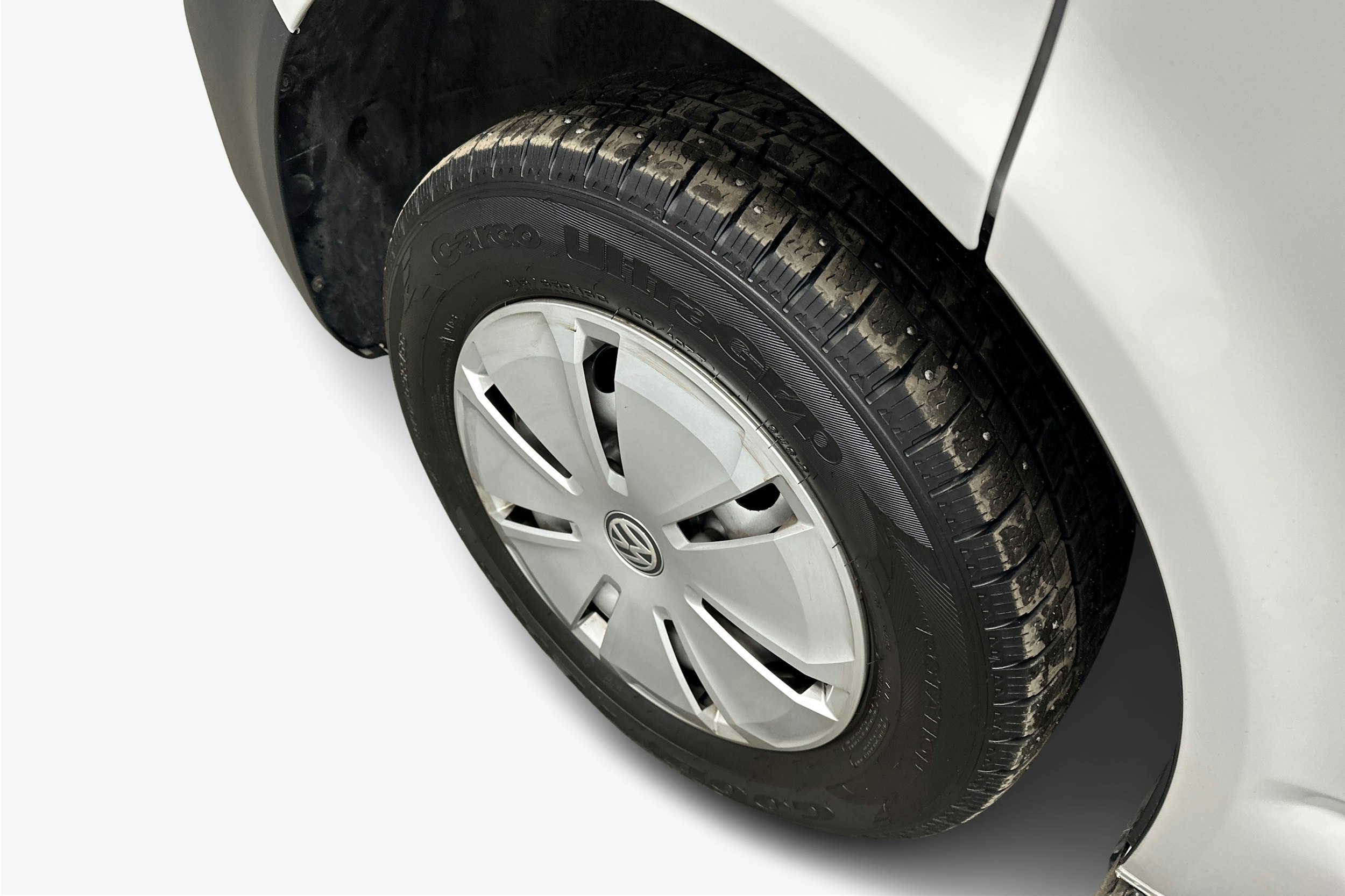 valkoinen Volkswagen Transporter 2024 kuva 12.