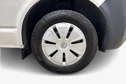 valkoinen Volkswagen Transporter 2024 kuva 12.