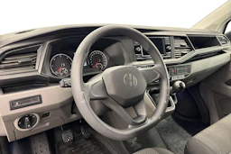 valkoinen Volkswagen Transporter 2024 kuva 9.