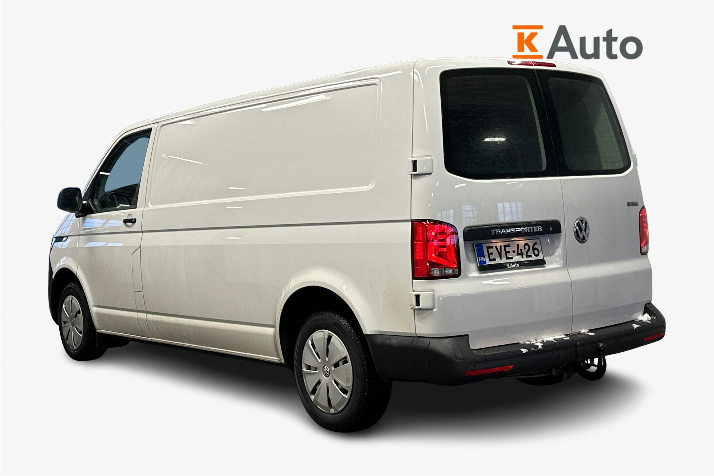 valkoinen Volkswagen Transporter 2024 kuva 2.