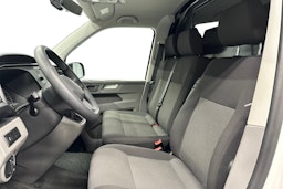 valkoinen Volkswagen Transporter 2024 kuva 11.