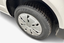 valkoinen Volkswagen Transporter 2024 kuva 12.